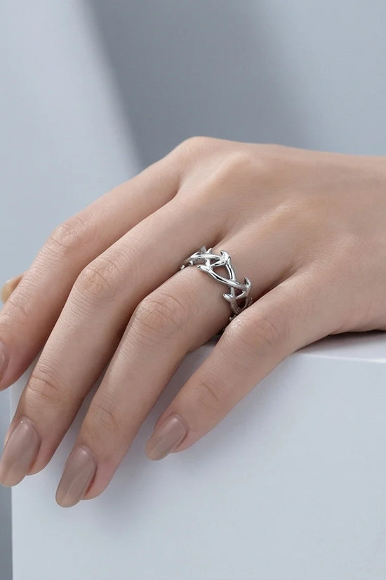 Silver Bramble: Intricate Intertwined Thorn Band
