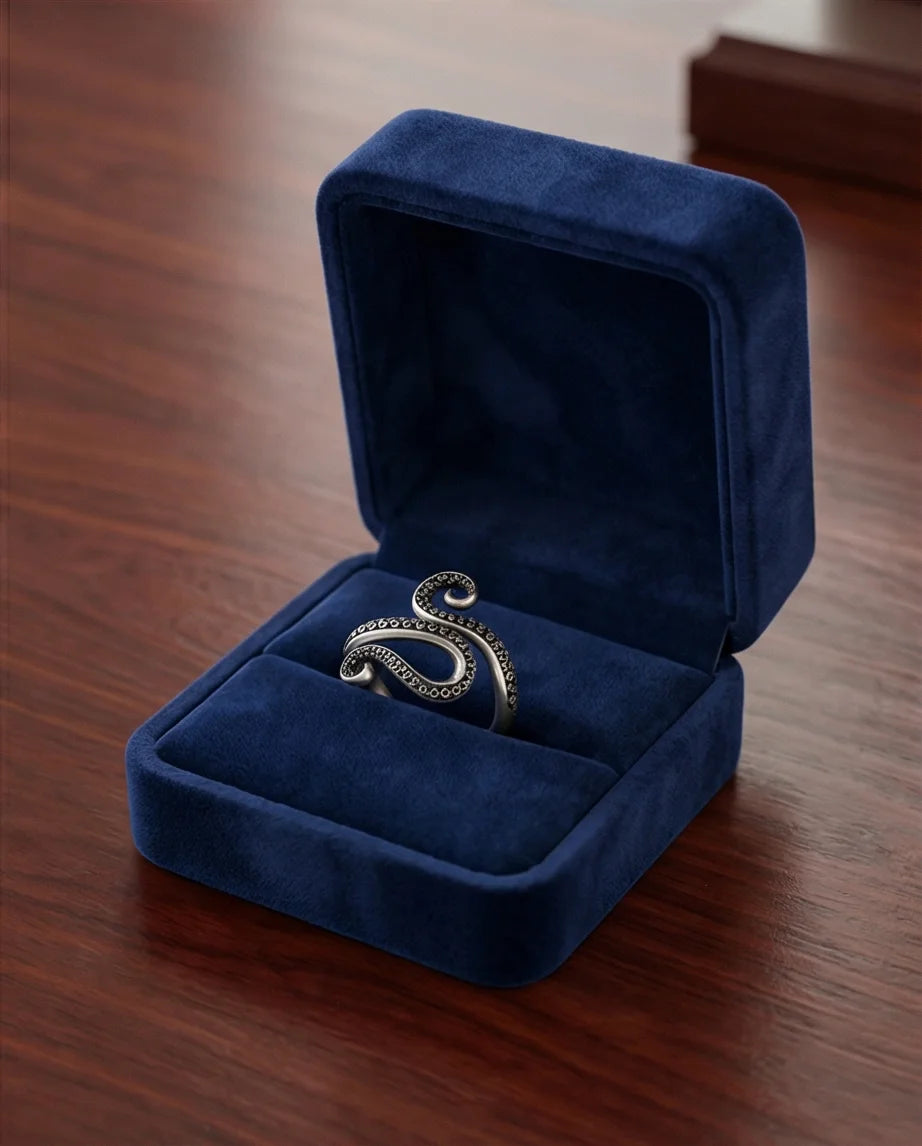 Kraken’s Embrace: Detailed Octopus Tentacle Ring