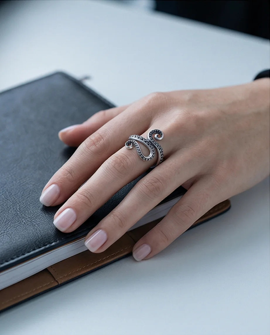 Kraken’s Embrace: Detailed Octopus Tentacle Ring