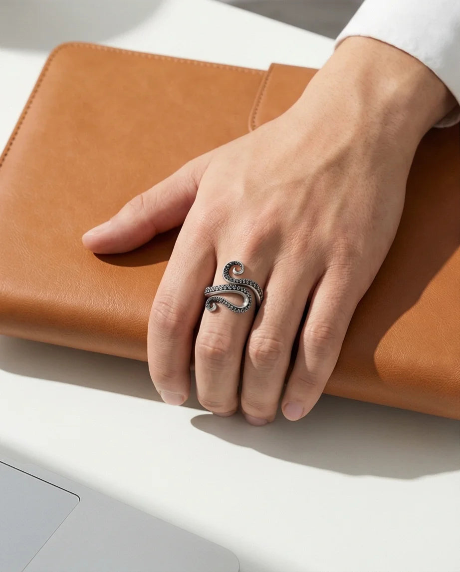 Kraken’s Embrace: Detailed Octopus Tentacle Ring