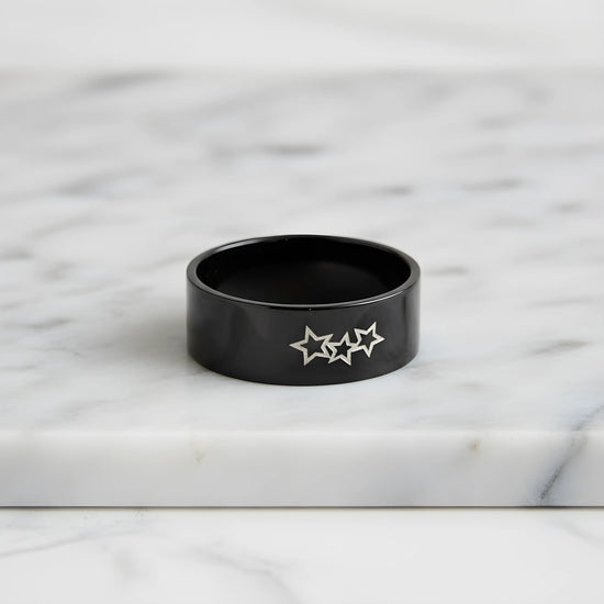Black Triple Star Ring 6cm