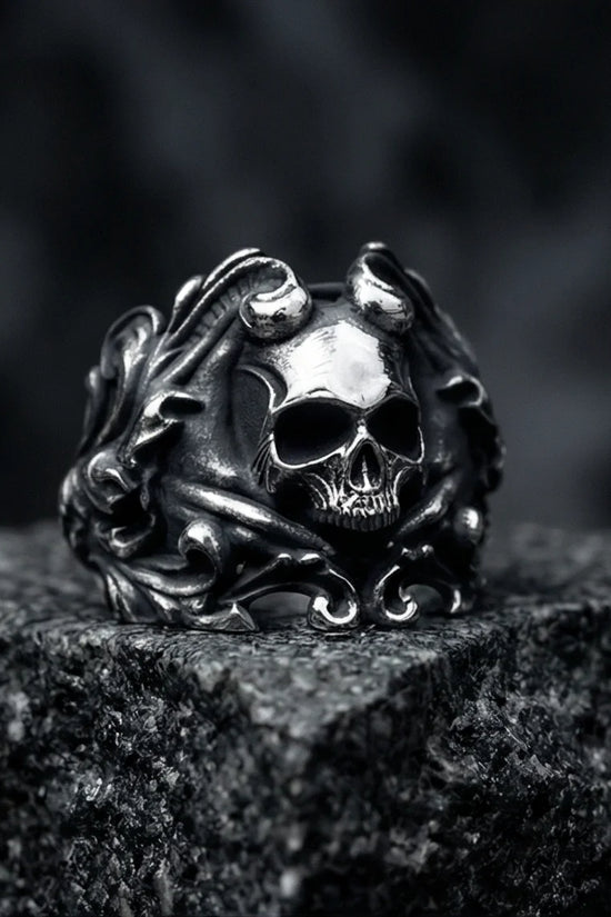 Sovereign Shadow: Ornate Horned Skull Ring