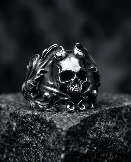 Sovereign Shadow: Ornate Horned Skull Ring