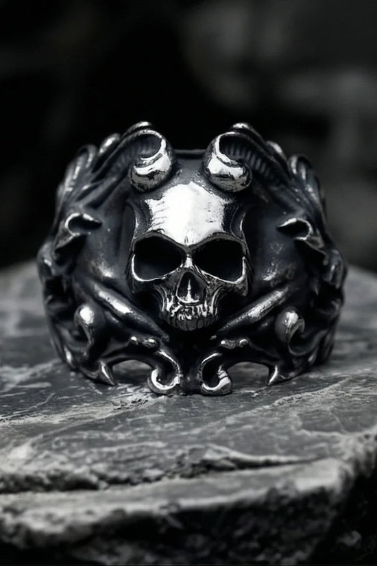 Sovereign Shadow: Ornate Horned Skull Ring