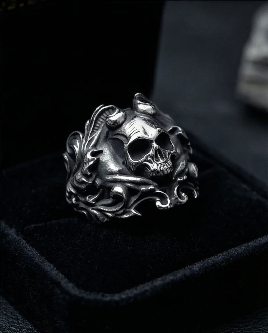 Sovereign Shadow: Ornate Horned Skull Ring
