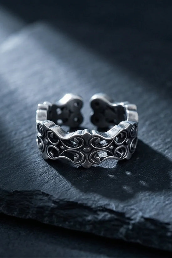 Vintage Filigree: Detailed Scrollwork Adjustable Ring