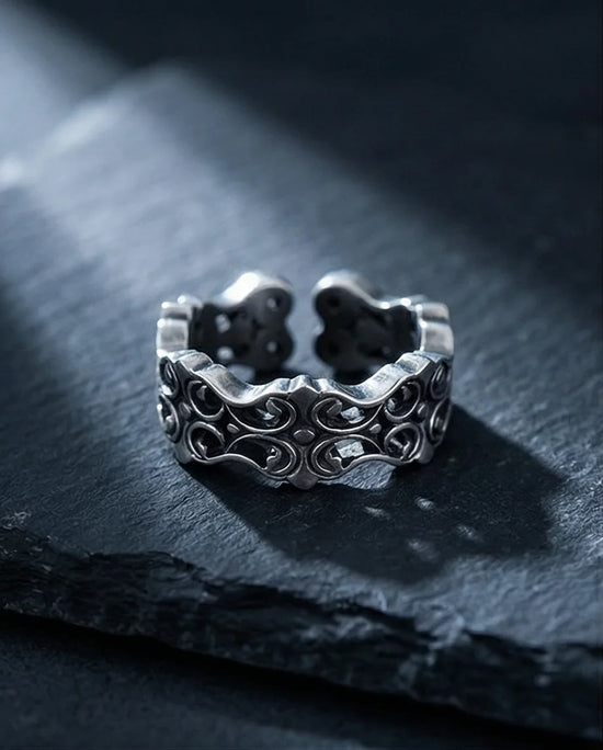 Vintage Filigree: Detailed Scrollwork Adjustable Ring