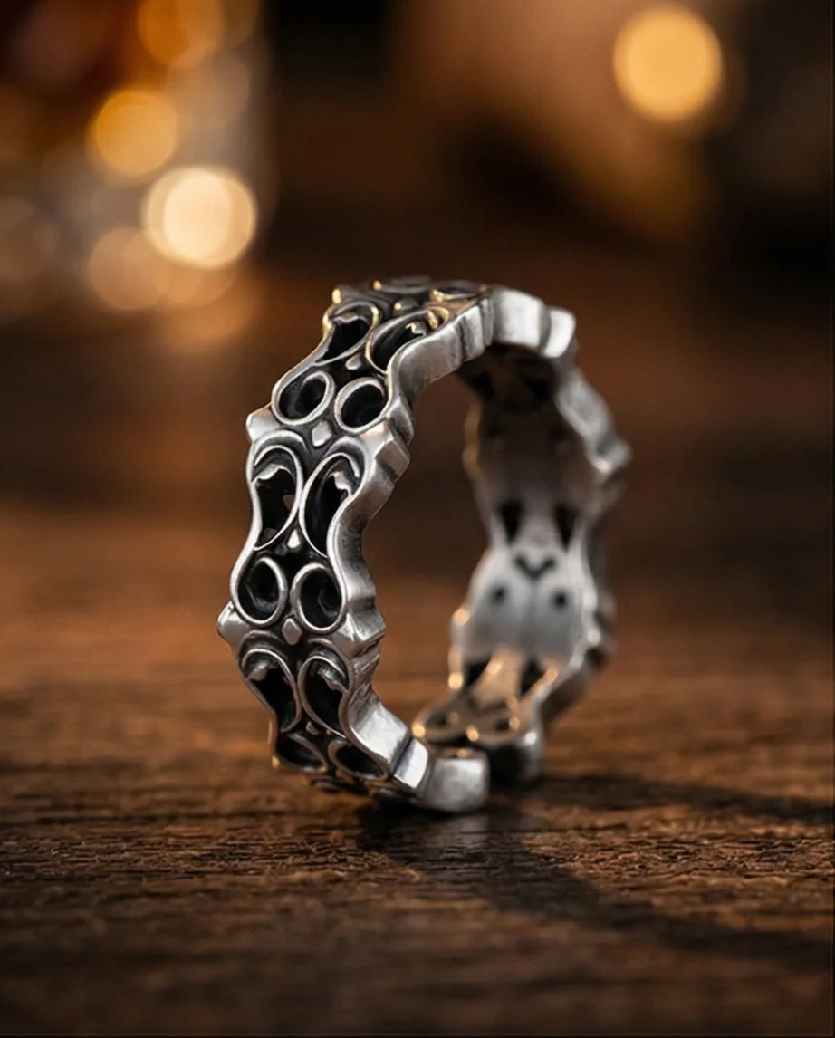 Vintage Filigree: Detailed Scrollwork Adjustable Ring