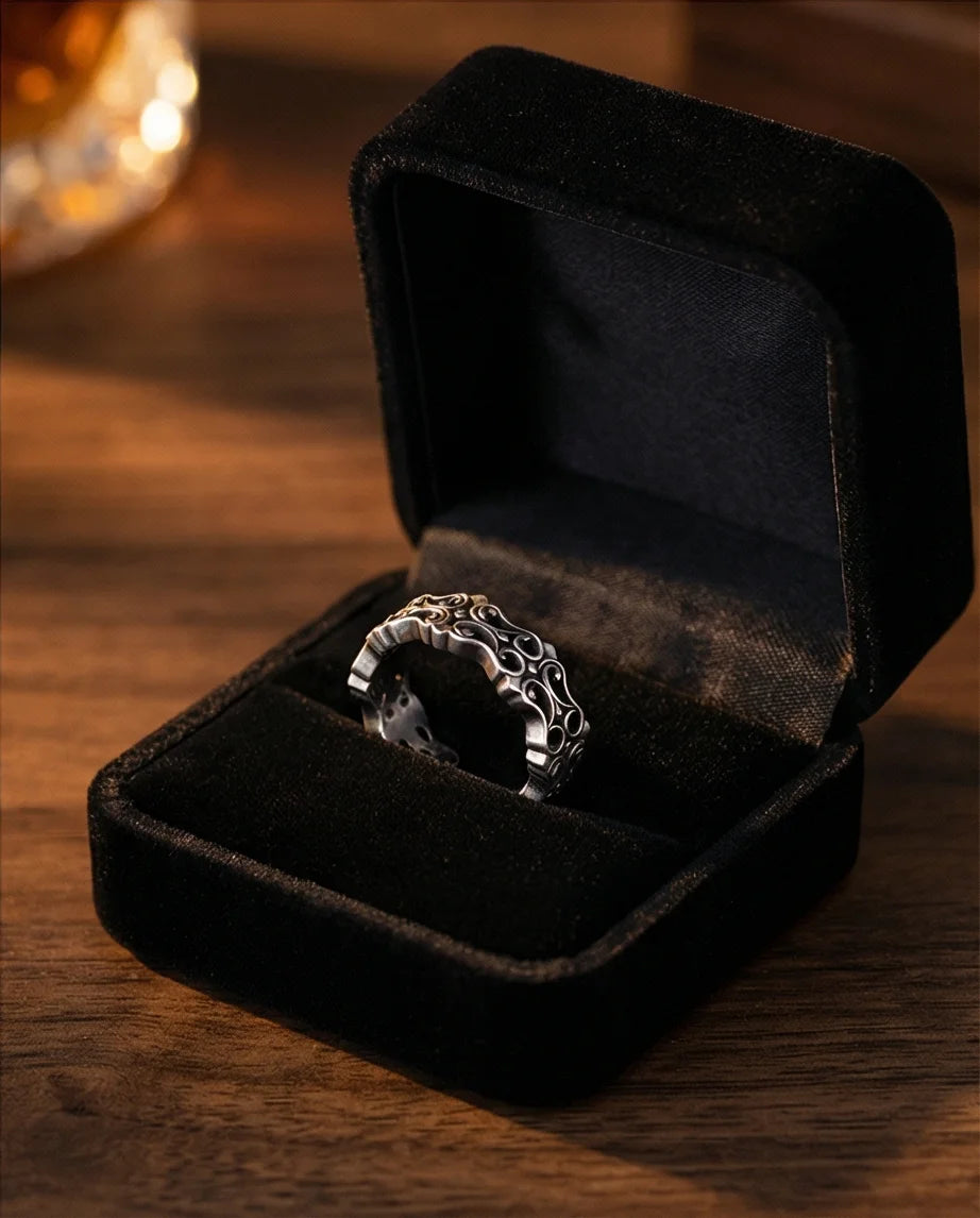 Vintage Filigree: Detailed Scrollwork Adjustable Ring