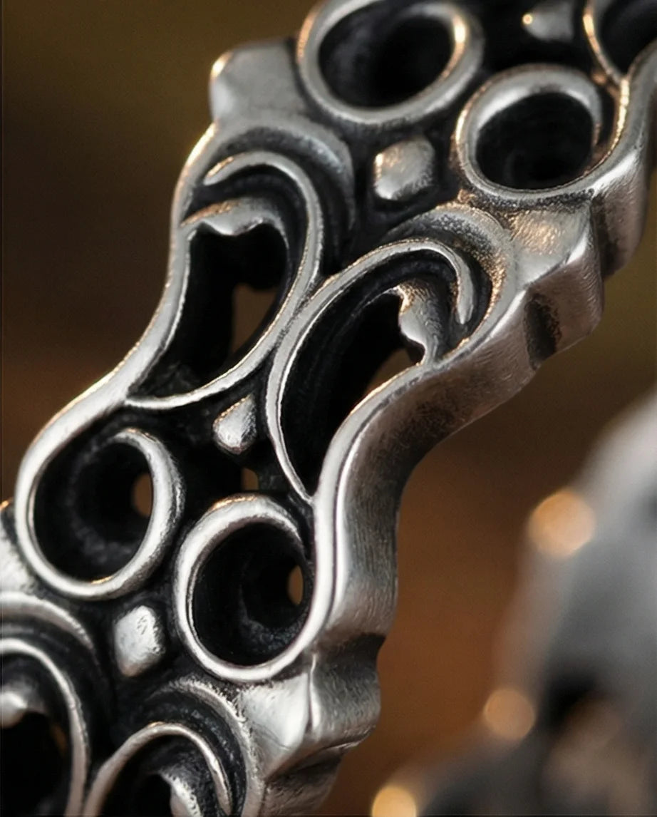 Vintage Filigree: Detailed Scrollwork Adjustable Ring