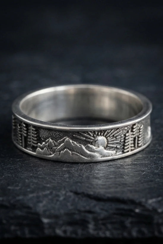 Summit Horizon: Antique Nature Landscape Ring