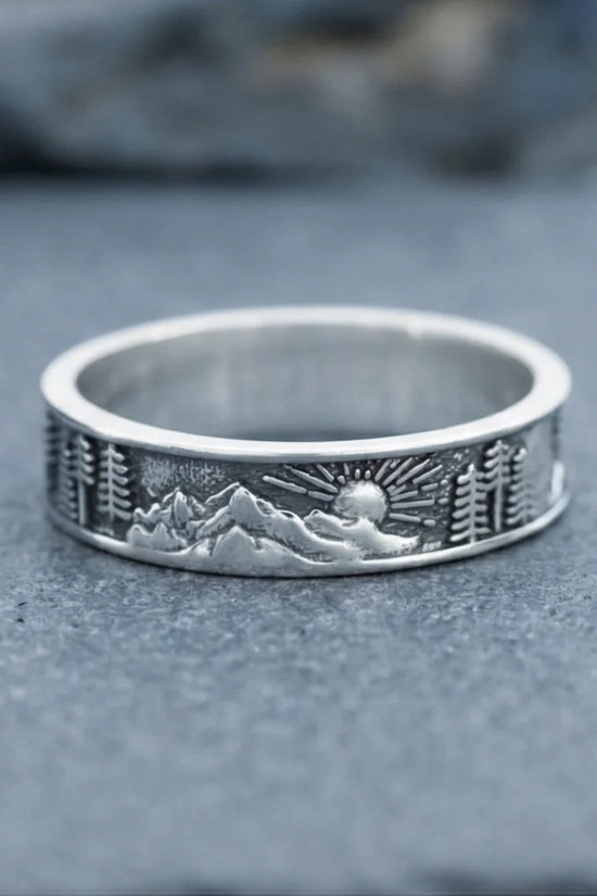 Summit Horizon: Antique Nature Landscape Ring