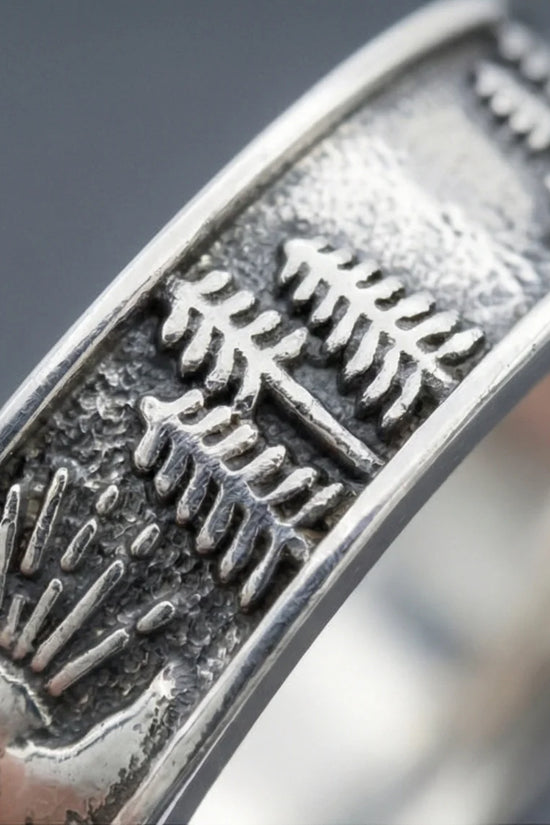 Summit Horizon: Antique Nature Landscape Ring