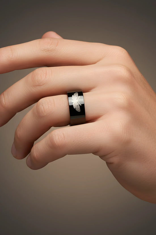 Black Butterfly Engraved Ring 5.6cm