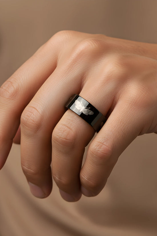 Black Butterfly Engraved Ring 5.6cm