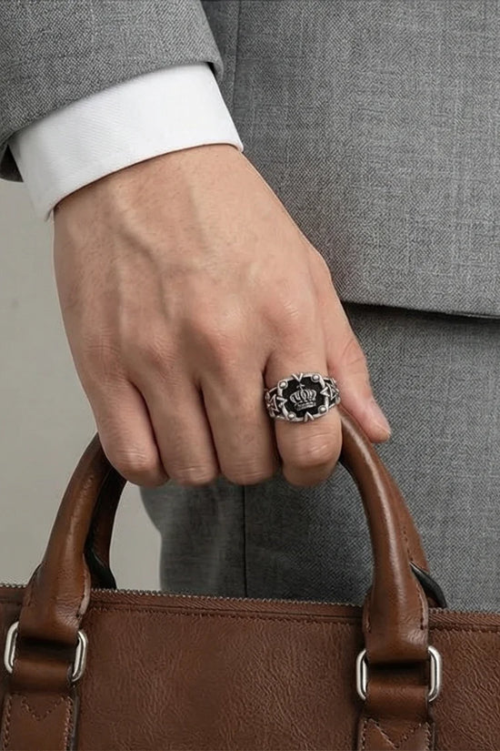 Royal Guard: Black Shield & Crown Signet Ring