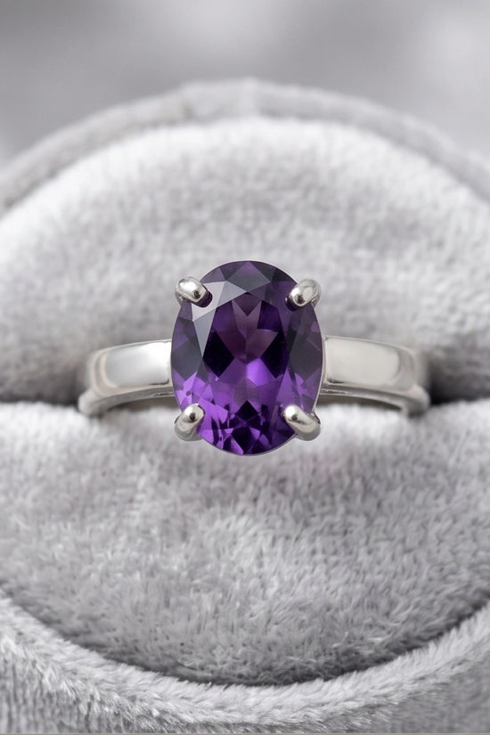 Sterling Silver Oval Amethyst Solitaire Ring