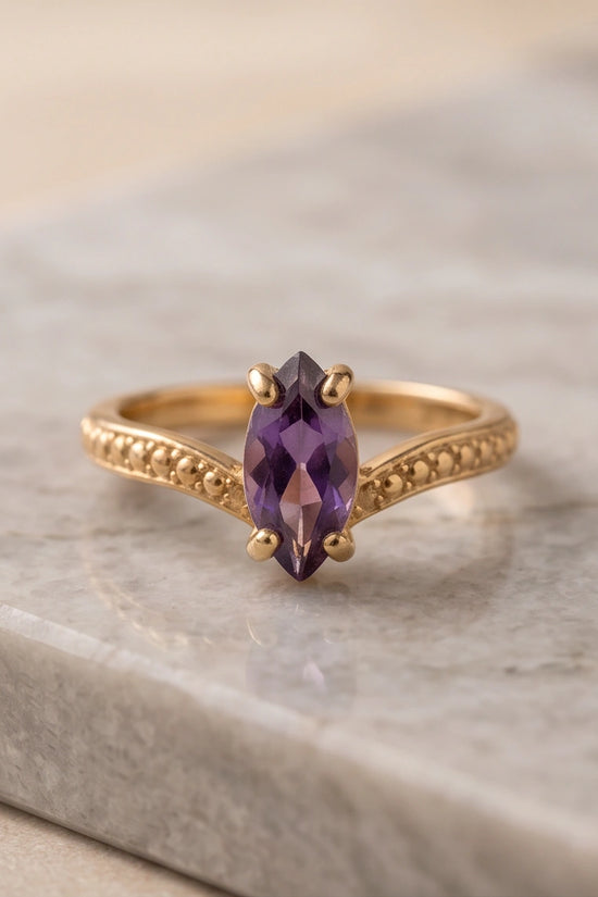 Vintage 14K Gold Marquise Amethyst Filigree Ring