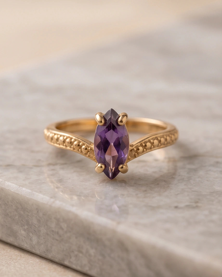 Vintage 14K Gold Marquise Amethyst Filigree Ring
