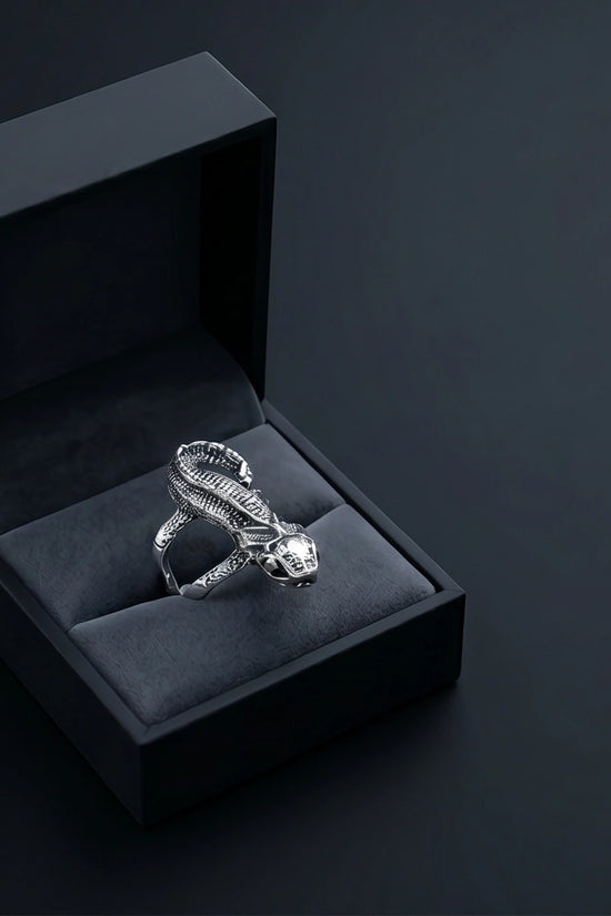 Vintage Silver Oxidized Chameleon Lizard Statement Ring