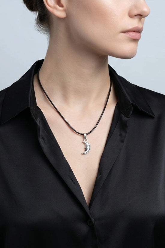 Silver Vintage Crescent Moon Face Necklace