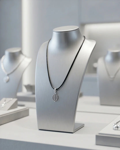 Silver Retro Wavy Leaf Necklace