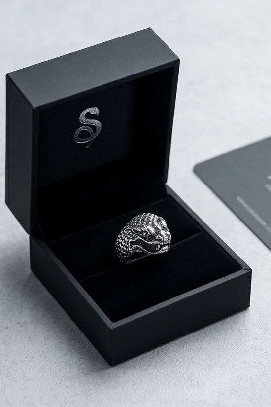 "Serpent’s Legacy" – Premium Viper Statement Ring