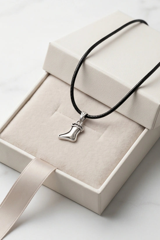 Silver Retro Stocking Pendant Necklace