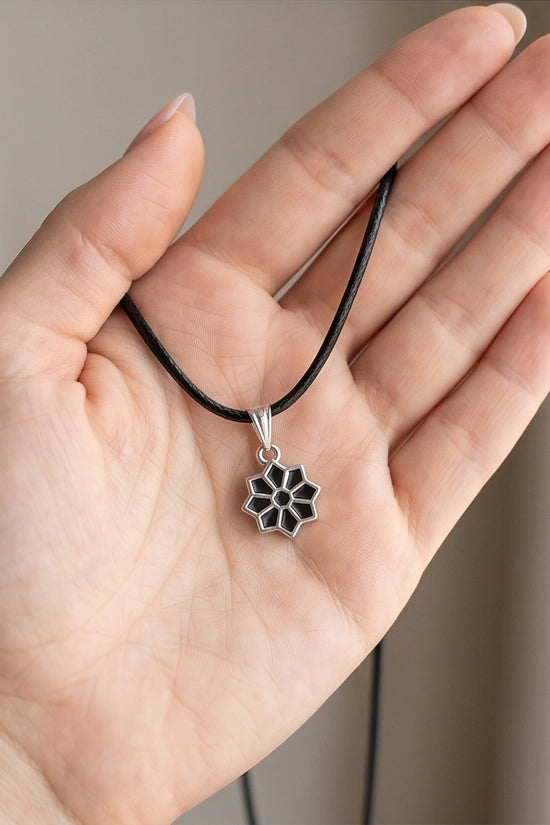 Silver Geometric Eight-Point Star Necklace
