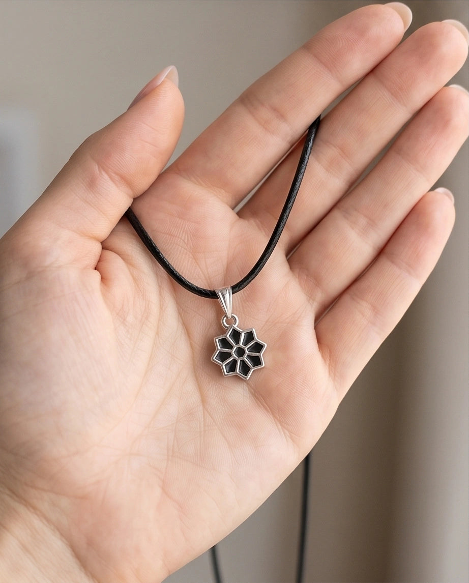 Silver Geometric Eight-Point Star Necklace