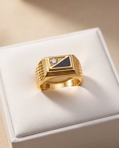 Split-Face Onyx & Clear Stone Diamond-Mesh Gold Ring