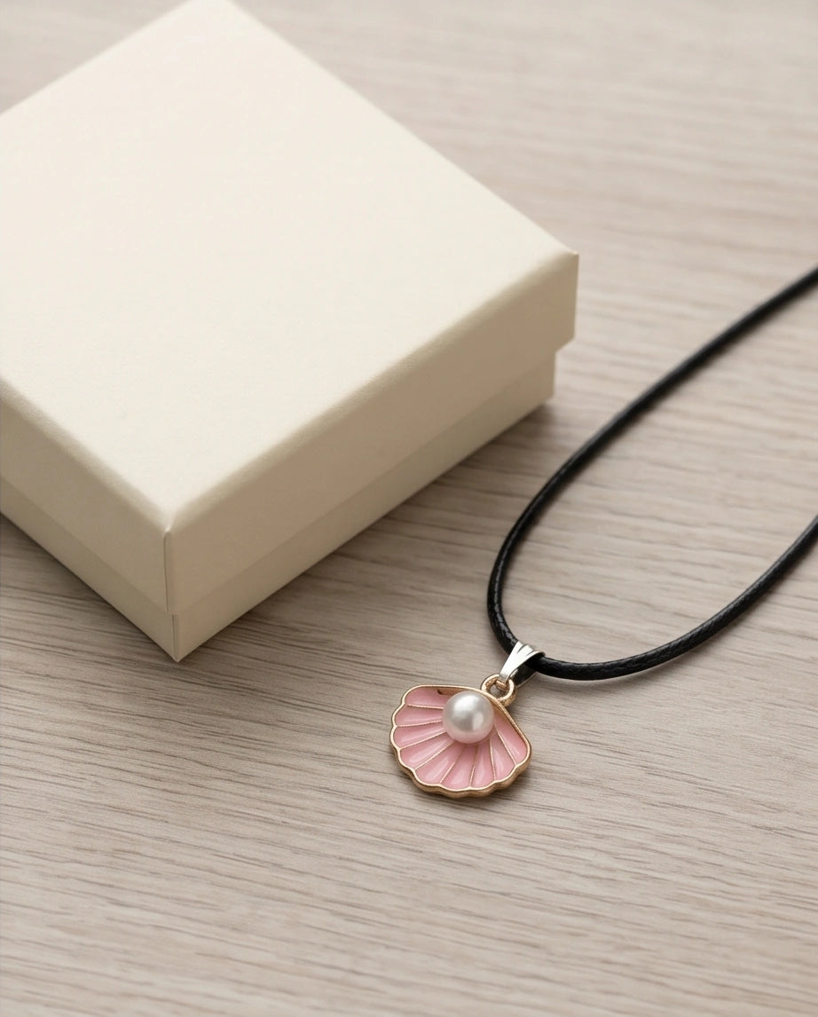 Pink Seashell Enamel Pendant Necklace with Faux Pearl