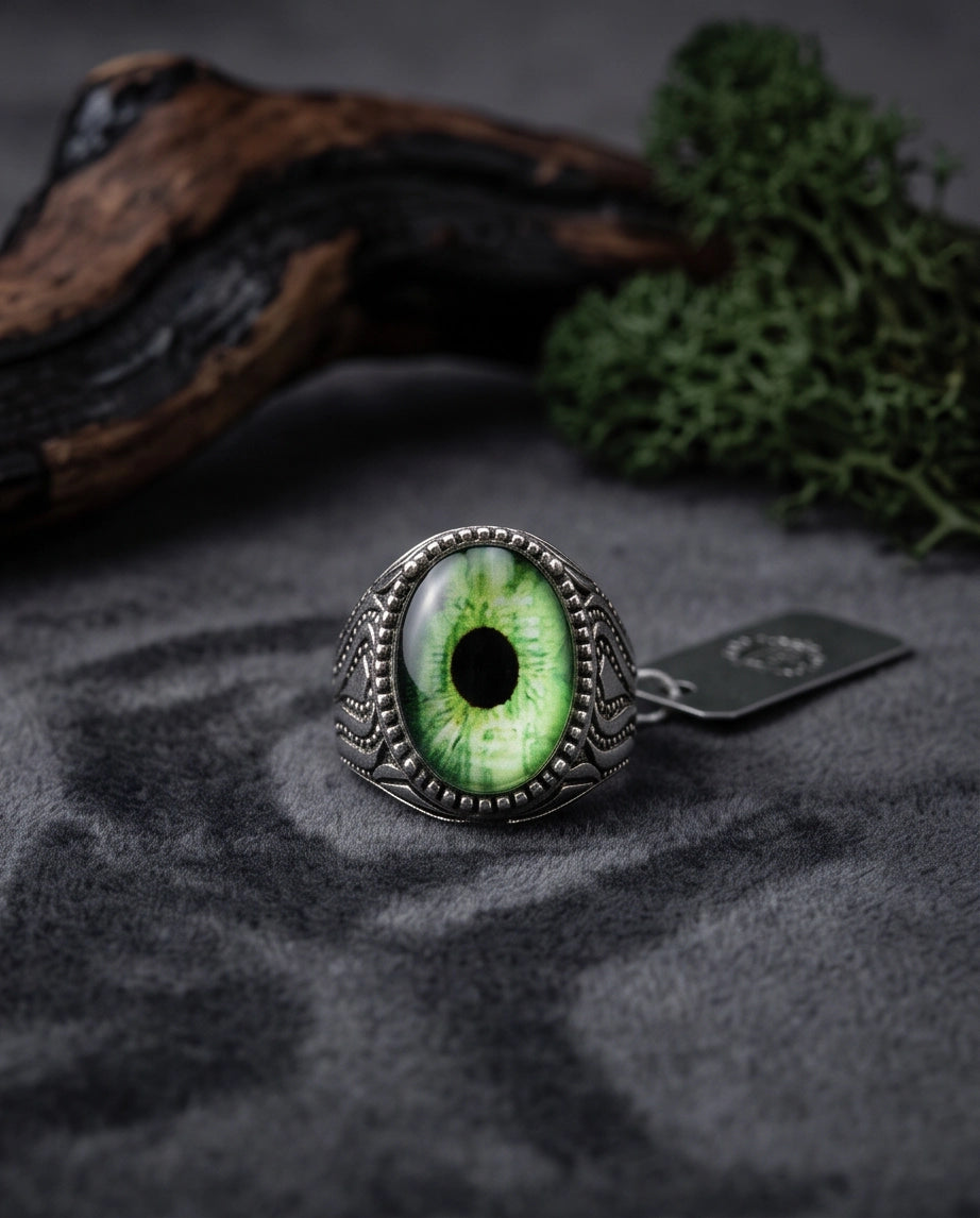 Emerald Dragon-Eye Cabochon Ornate Scrollwork Silver Ring