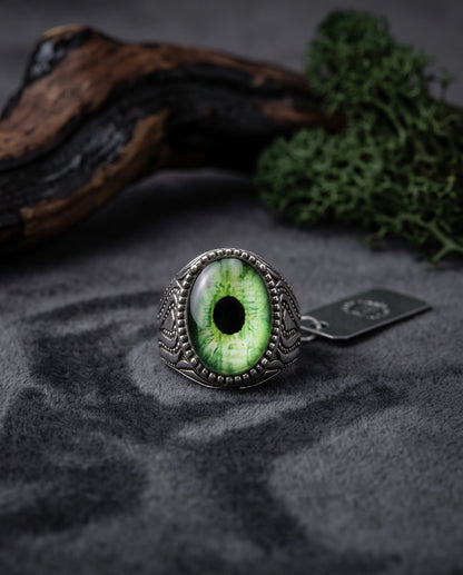 Emerald Dragon-Eye Cabochon Ornate Scrollwork Silver Ring