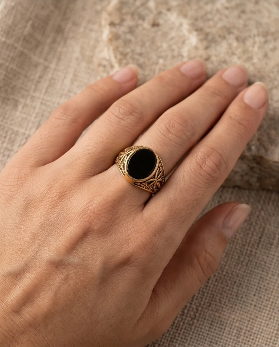 Onyx-Style Oval Cabochon Cross-Motif Filigree Gold Ring