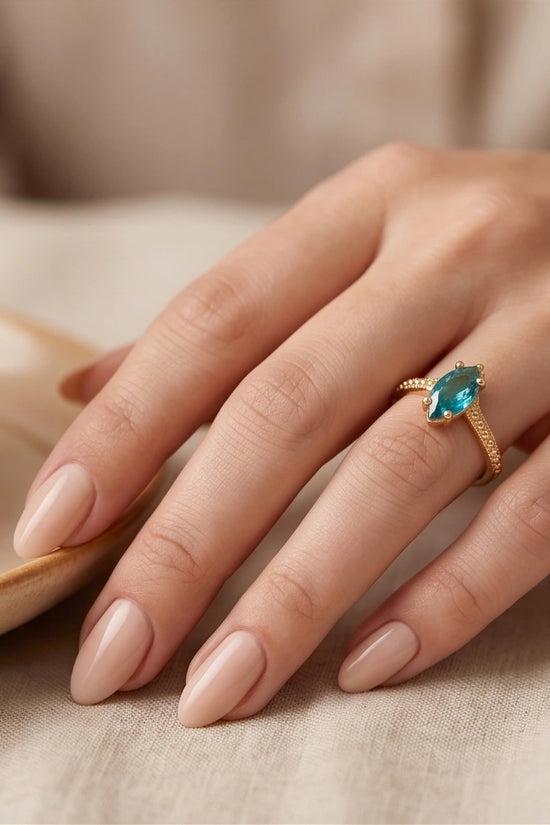 Vintage 14K Gold Marquise London Blue Topaz Chevron Ring