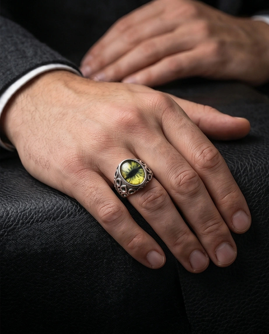 Vintage Sterling Silver Gothic Owl's Eye Statement Ring