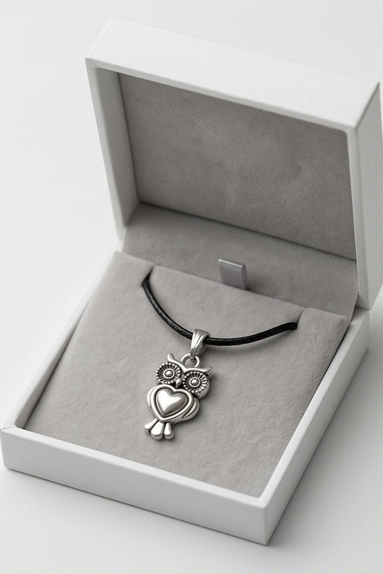 Silver Retro Heart Owl Necklace