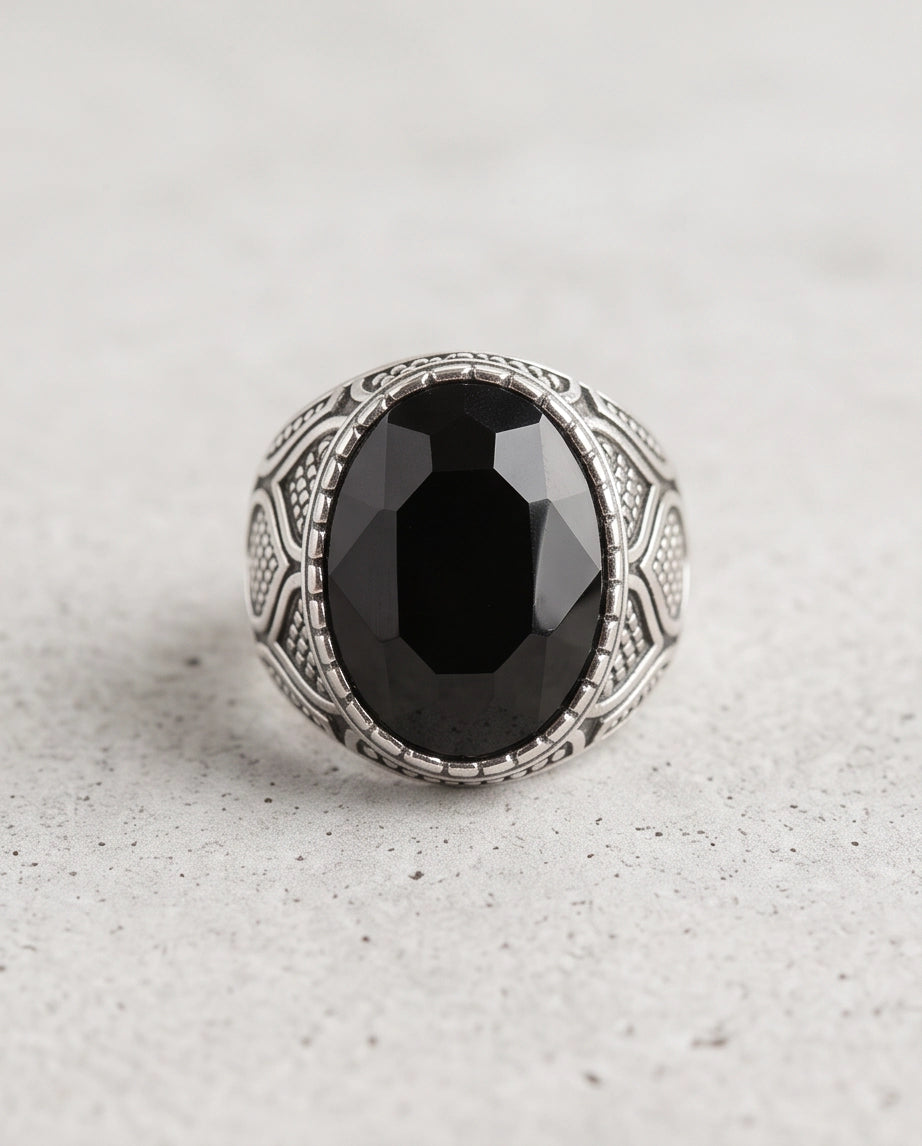 Black Gemstone Beaded Bezel Scale-Lattice Silver Ring