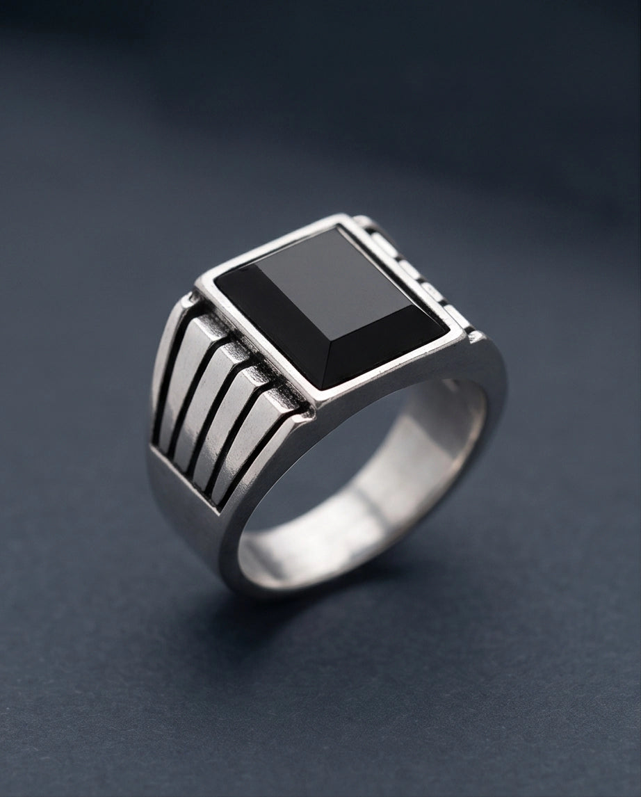 Pyramid Cut Onyx-Style Fluted Shoulder Silver Ring