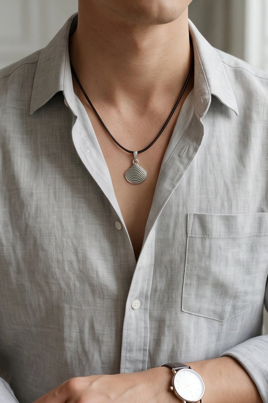 Silver Seashell Pendant Necklace