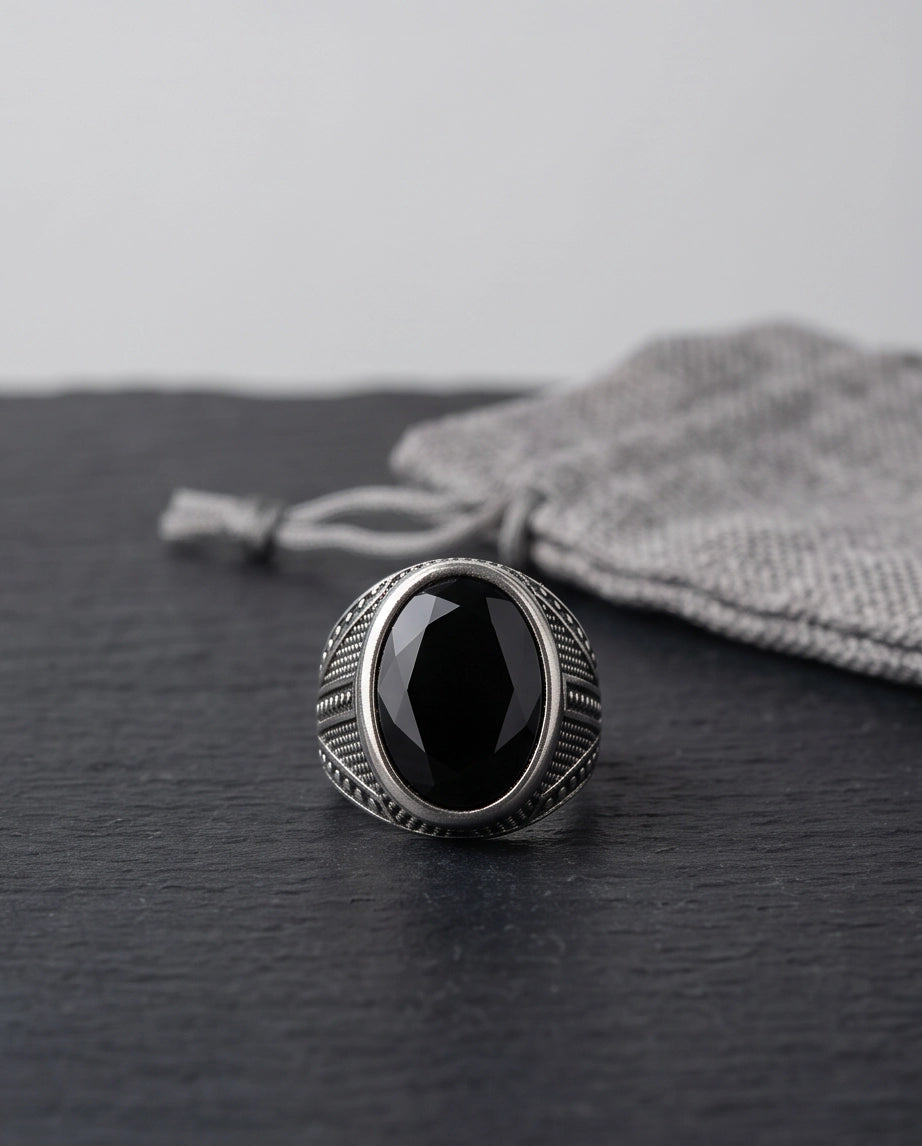 Onyx Gemstone Smooth Bezel Chevron Stippled Silver Ring