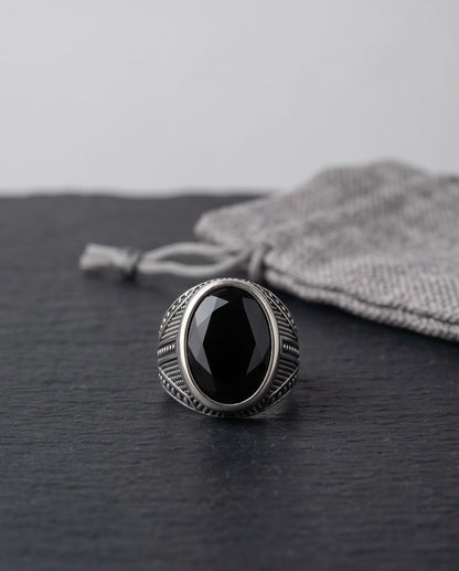 Onyx Gemstone Smooth Bezel Chevron Stippled Silver Ring