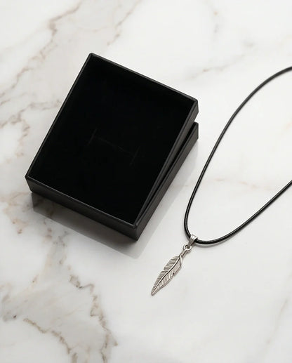 Silver Retro Feather Pendant Necklace