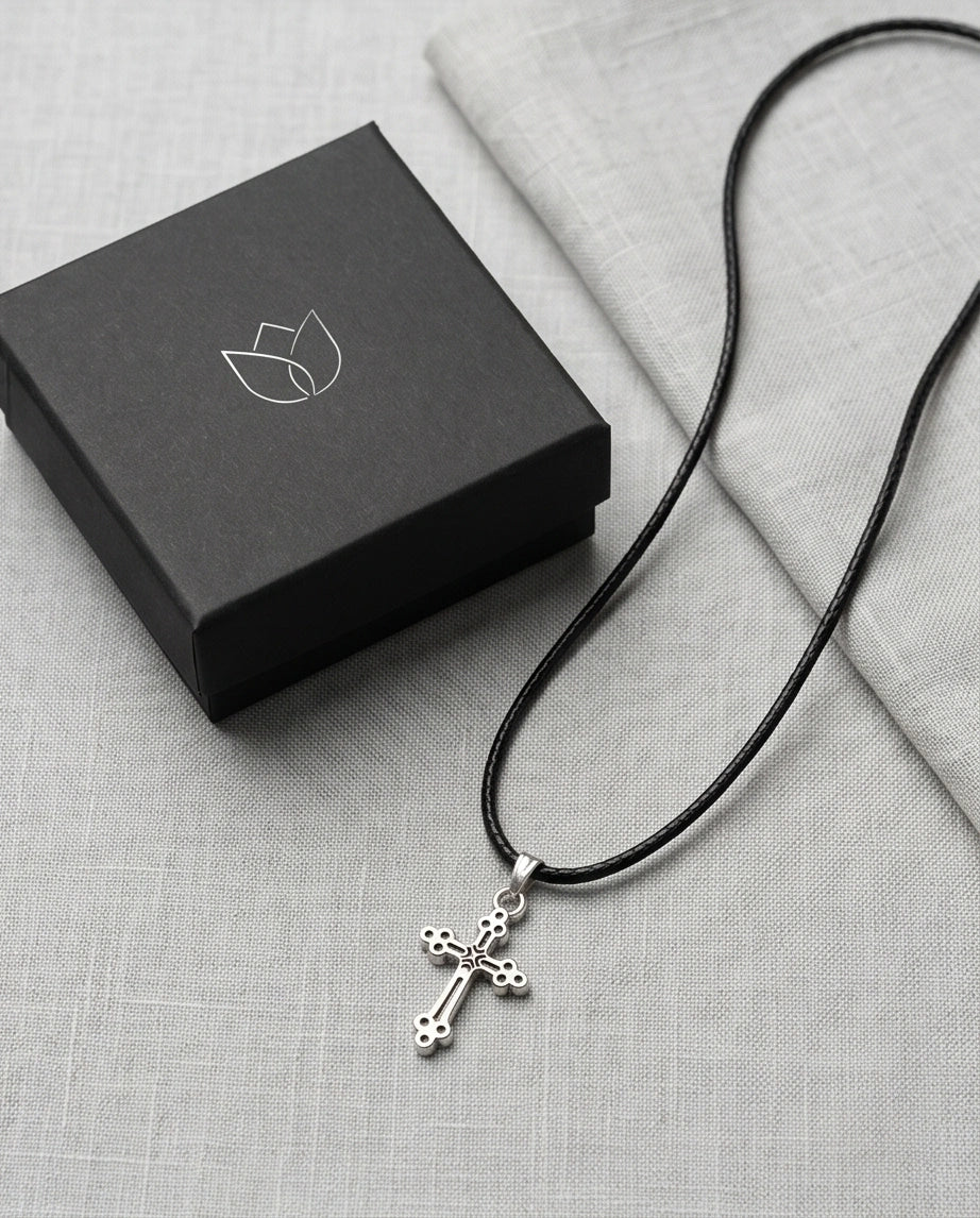 Silver Detailed Decorative Cross Necklace