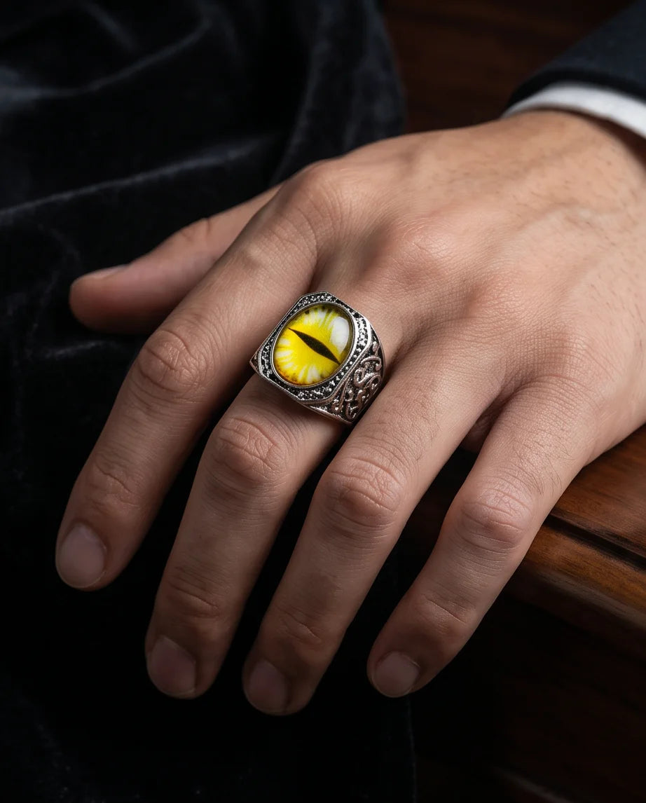 Amber Slit-Pupil Gilded Frame Silver Ring