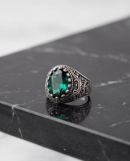 Deep Emerald Oval-Cut Gemstone Ornate Filigree Silver Ring