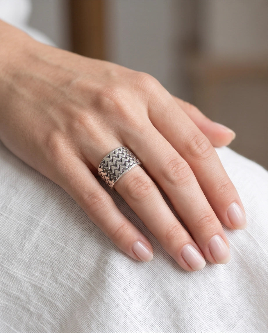 Interlocking Triangular Mosaic Silver Band