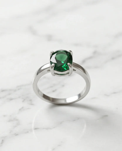 Sterling Silver Oval-Cut Green Emerald Solitaire Ring