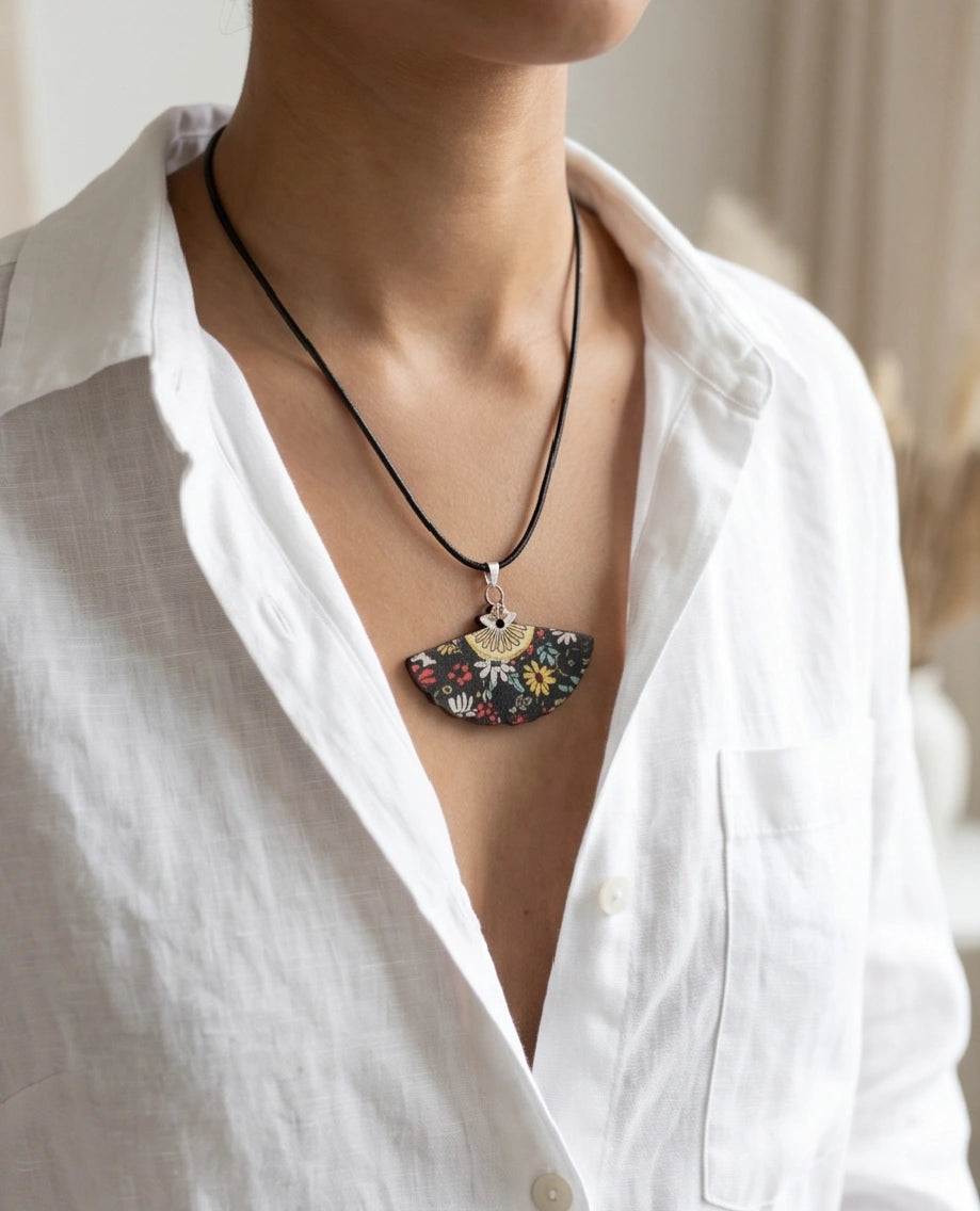 Vintage Black Botanical Hand-Fan Pendant Necklace